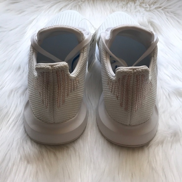 WOMEN’S ADIDAS SWIFT RUN WHITE - Picture 4 of 5